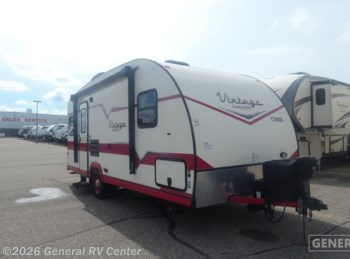Used 2017 Gulf Stream Vintage Cruiser 19ERD available in Birch Run, Michigan