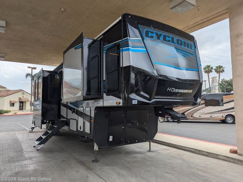 New 2025 Heartland Cyclone CY 3714 available in Colton, California