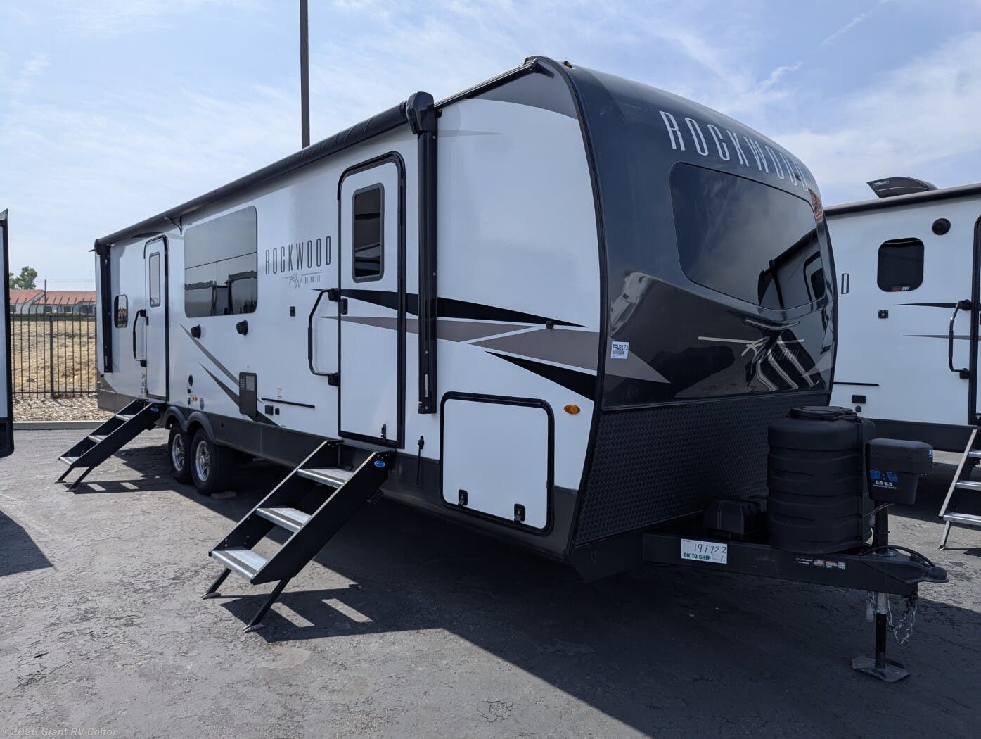 New 2025 Forest River Rockwood Ultra Lite 2918BH available in Colton, California