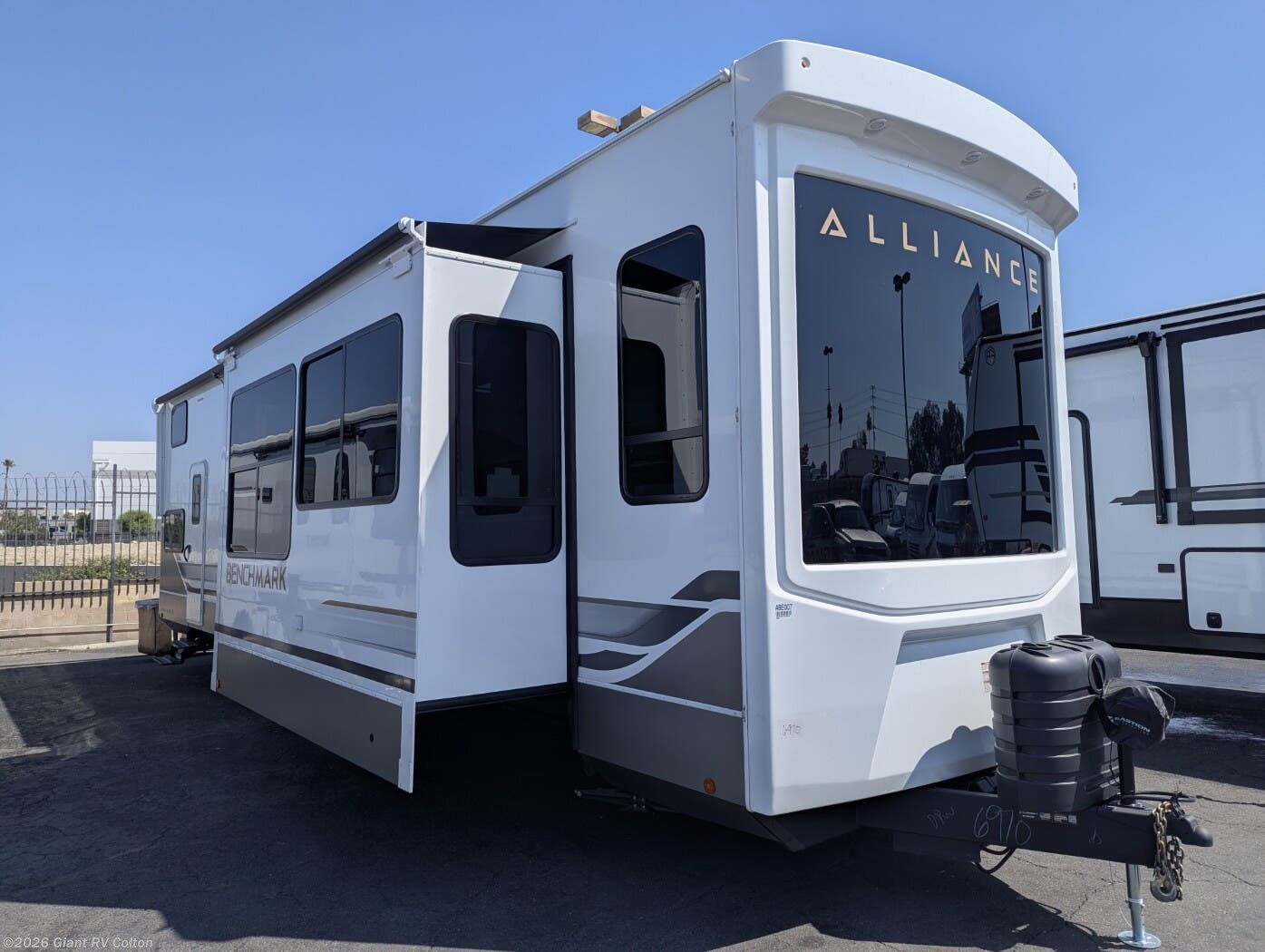 New 2026 Alliance RV Benchmark 42LFT available in Colton, California