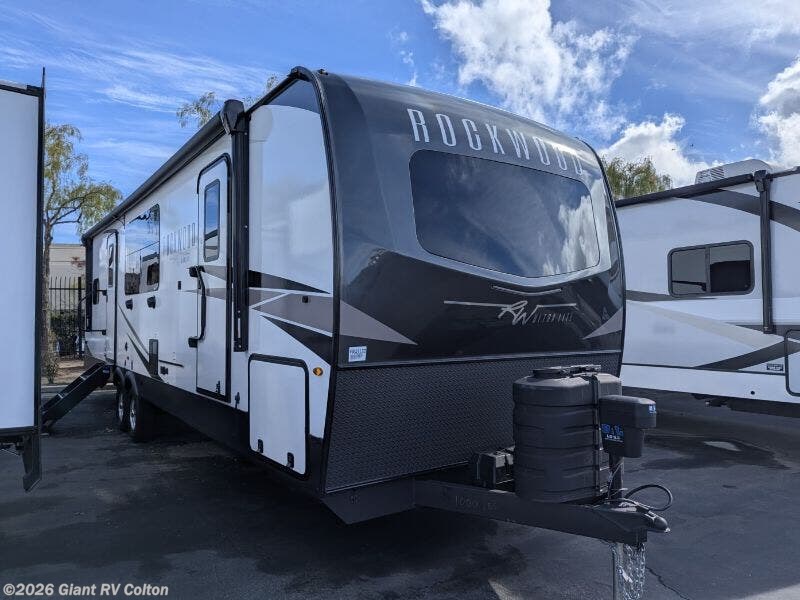 New 2025 Forest River Rockwood Ultra Lite 2918BH available in Colton, California