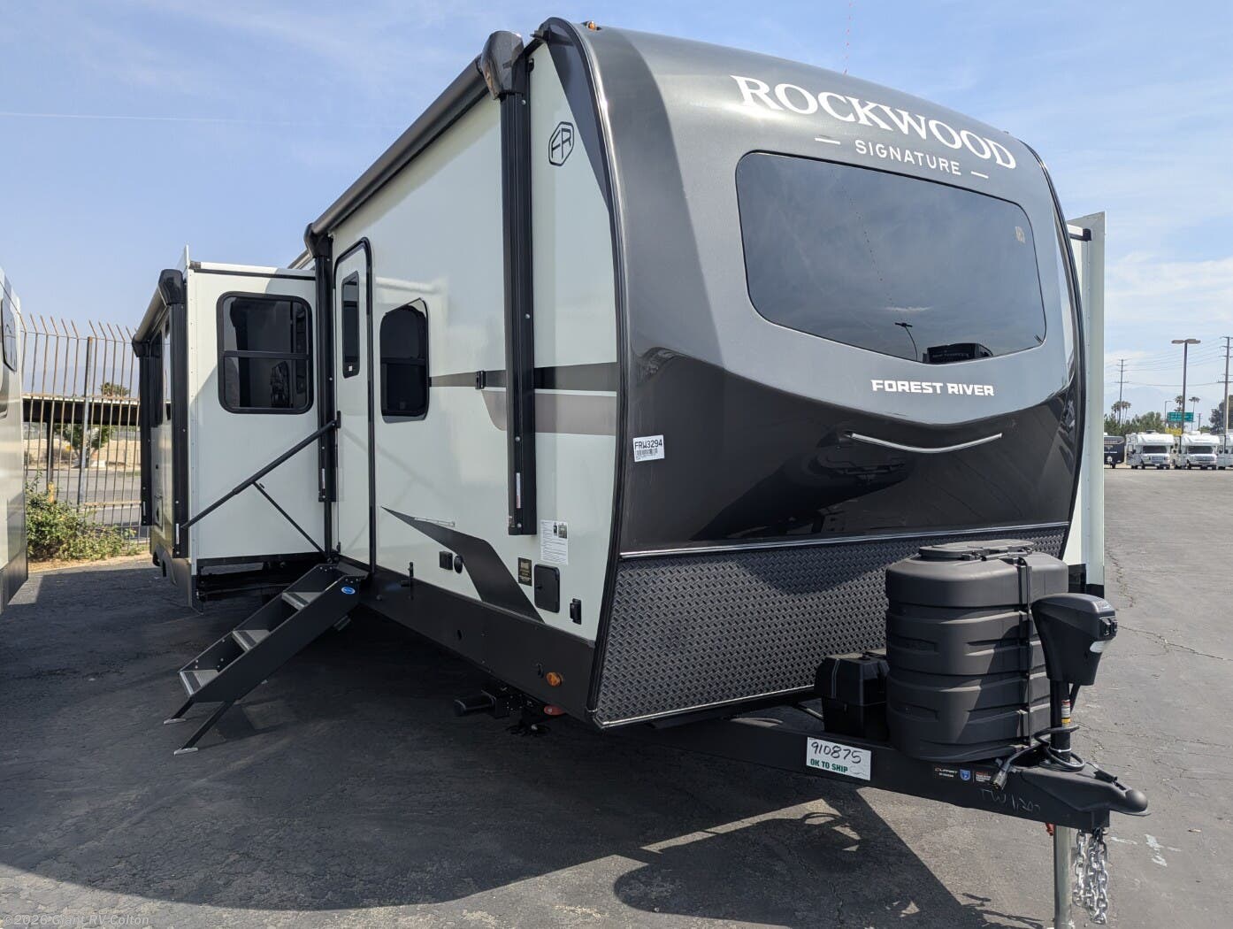 New 2026 Forest River Rockwood Signature 8336BH available in Colton, California