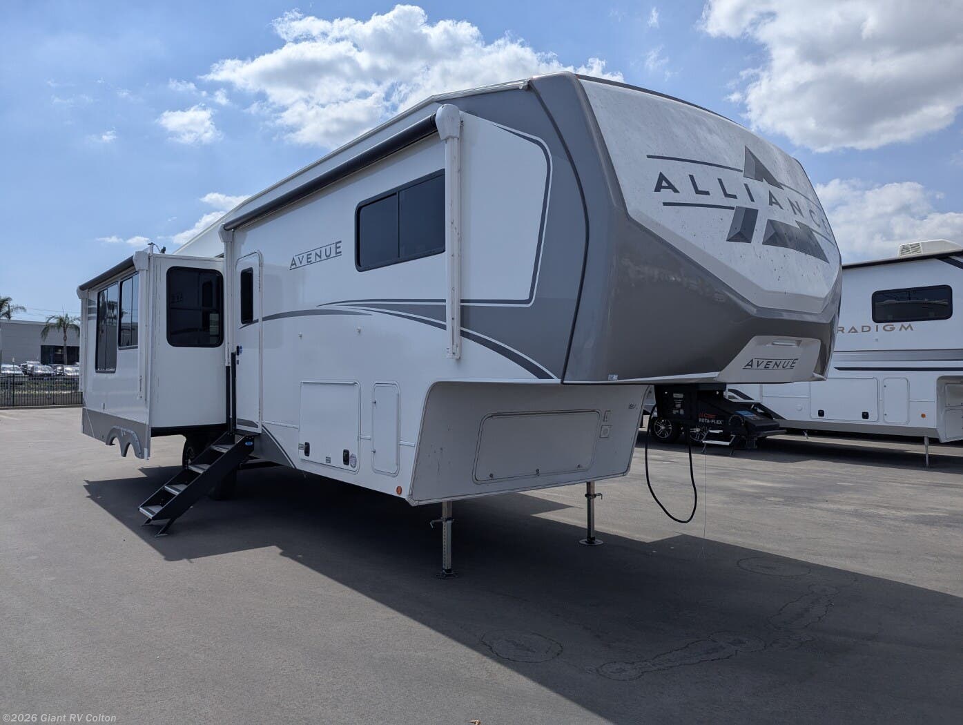 New 2026 Alliance RV Avenue 35RKS available in Colton, California