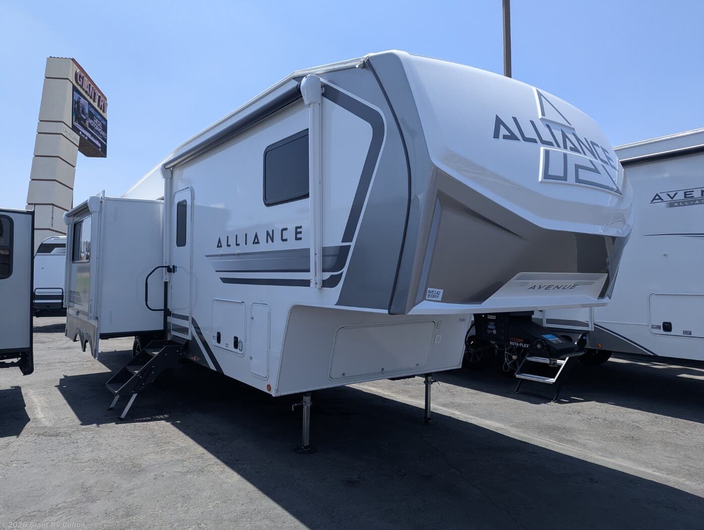 New 2027 Alliance RV Avenue 30BH available in Colton, California