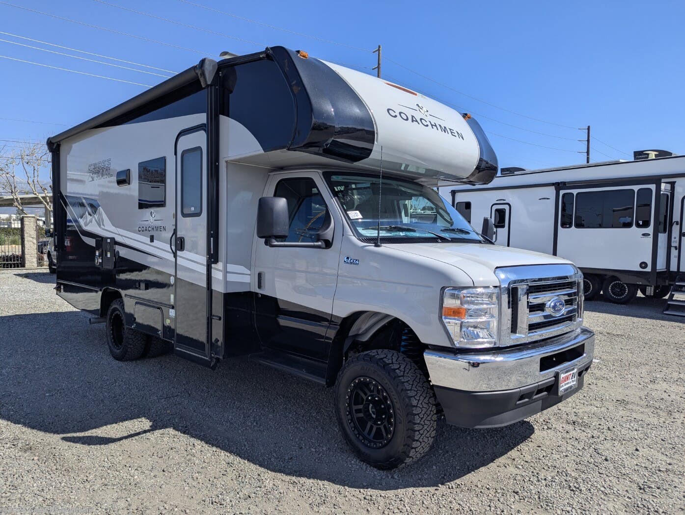 New 2026 Coachmen Cross Trail 22XG available in Montclair, California