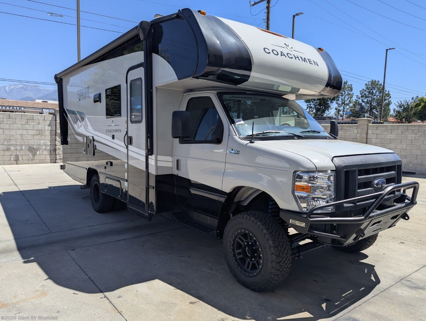 New 2026 Coachmen Cross Trail 22XG available in Montclair, California