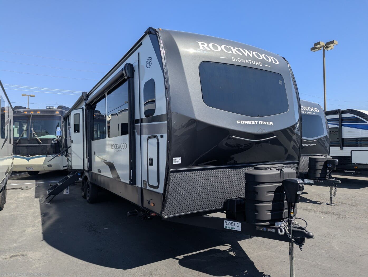 New 2026 Forest River Rockwood Signature 8339FK available in Montclair, California