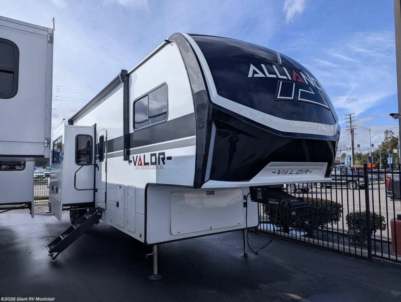 New 2026 Alliance RV Valor 35A14 available in Montclair, California