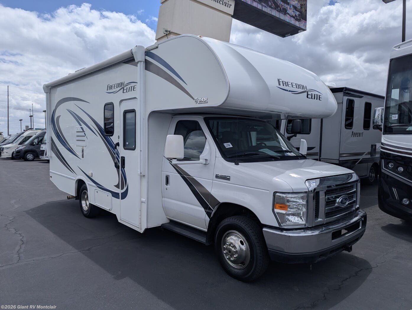 Used 2018 Thor Motor Coach  FREEDOM 22FE available in Montclair, California