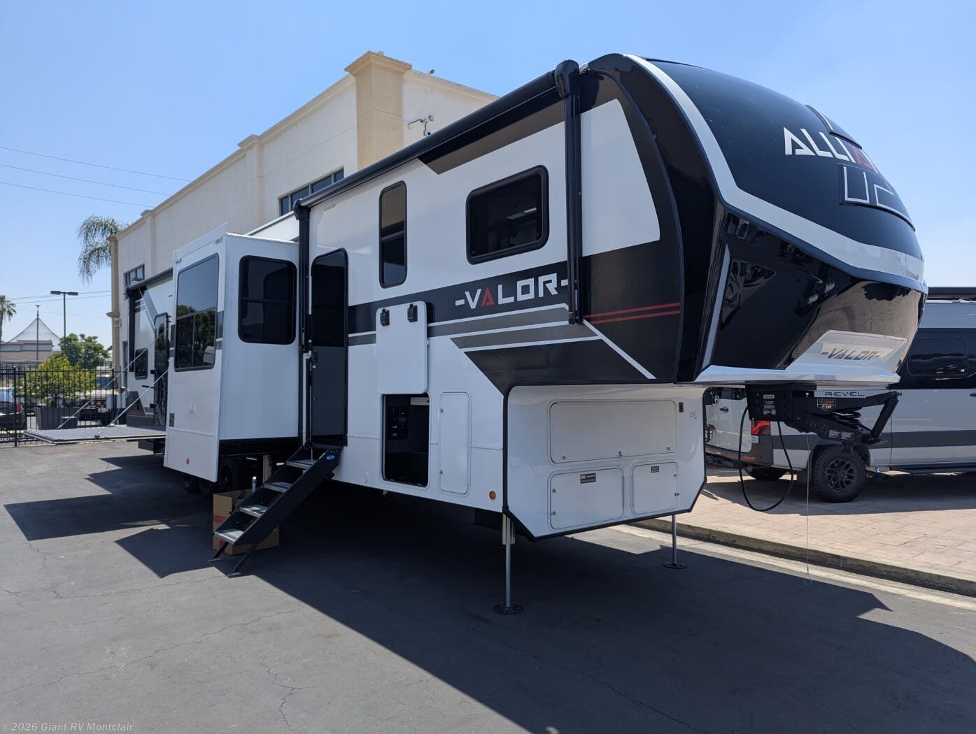 New 2026 Alliance RV Valor 42V14 available in Montclair, California