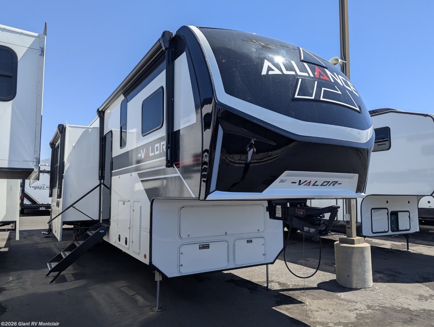 New 2026 Alliance RV Valor 44V14 available in Montclair, California