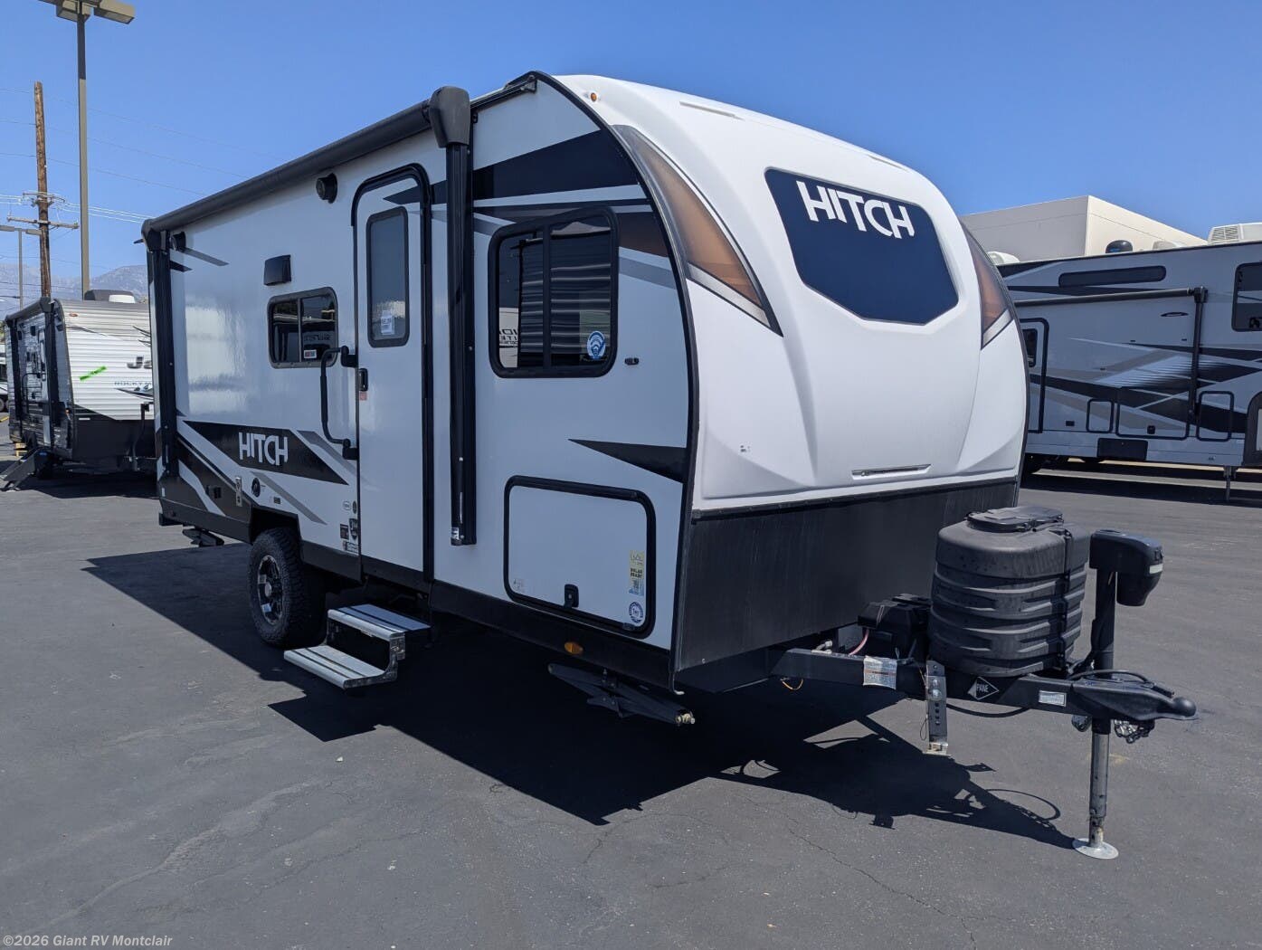 Used 2024  Cruiser RV Hitch 18BHS by Cruiser RV from Giant RV in Montclair, CA