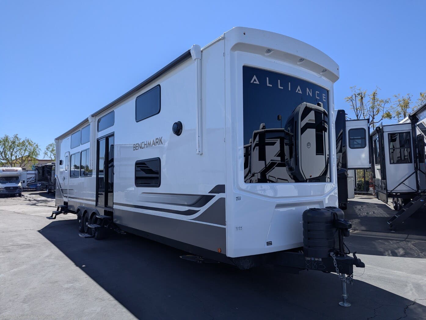 New 2026 Alliance RV Benchmark 44LFT available in Murrieta, California