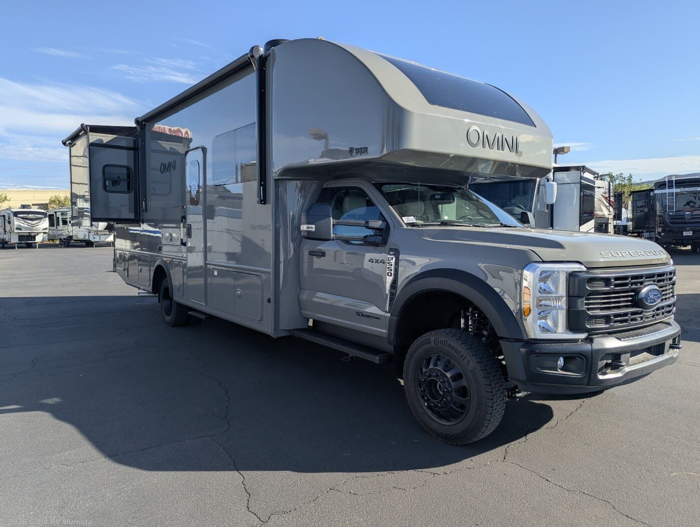 New 2027 Thor Motor Coach Omni X32 available in Murrieta, California