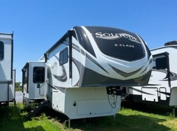 New 2022 Grand Design Solitude S-CLASS 3740BH available in Milford, Delaware