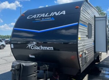 New 2023 Coachmen Catalina Trail Blazer 30THS available in Milford, Delaware