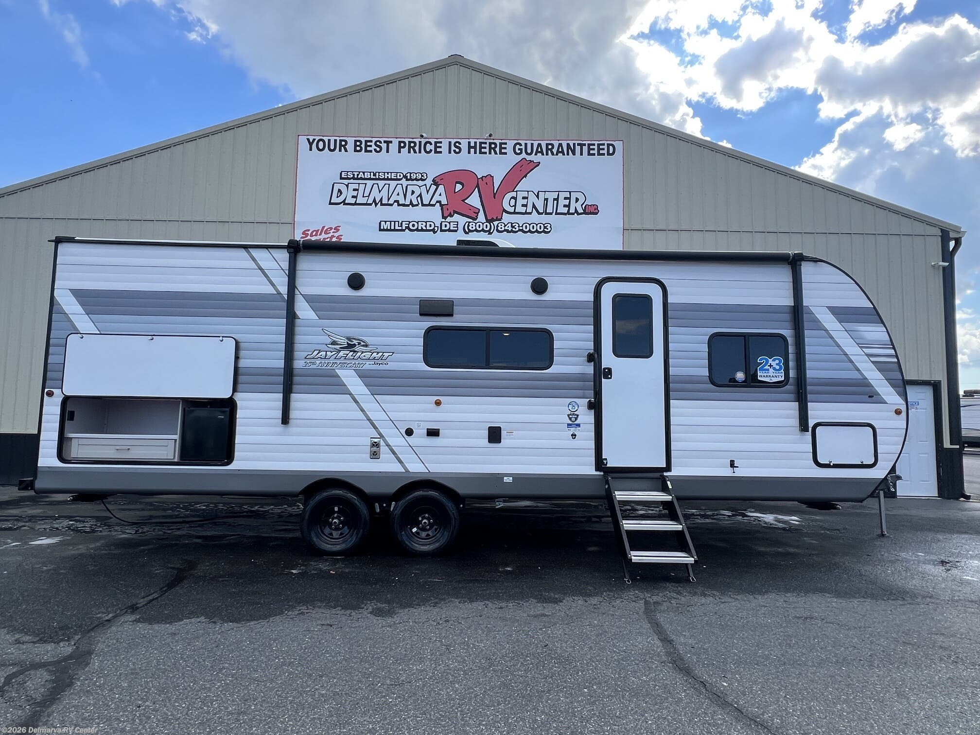 New 2027 Jayco Jay Flight SLX 261BHS available in Milford, Delaware
