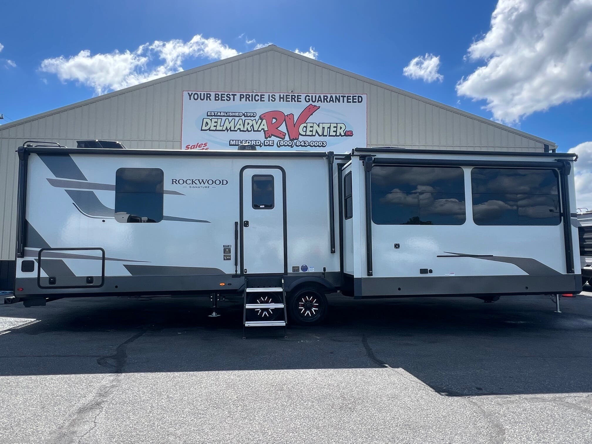 New 2026 Forest River Rockwood Signature 8339FK available in Milford, Delaware