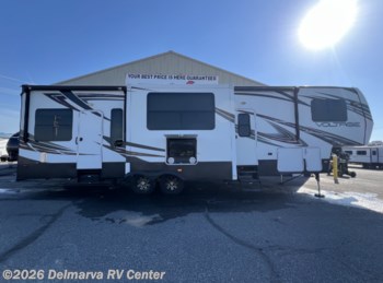 Used 2015 Dutchmen Voltage 3605 available in Milford, Delaware