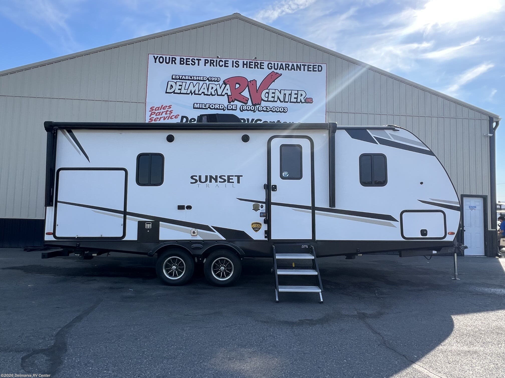 Used 2022 CrossRoads Sunset Trail Super Lite SS-222RB available in Milford, Delaware