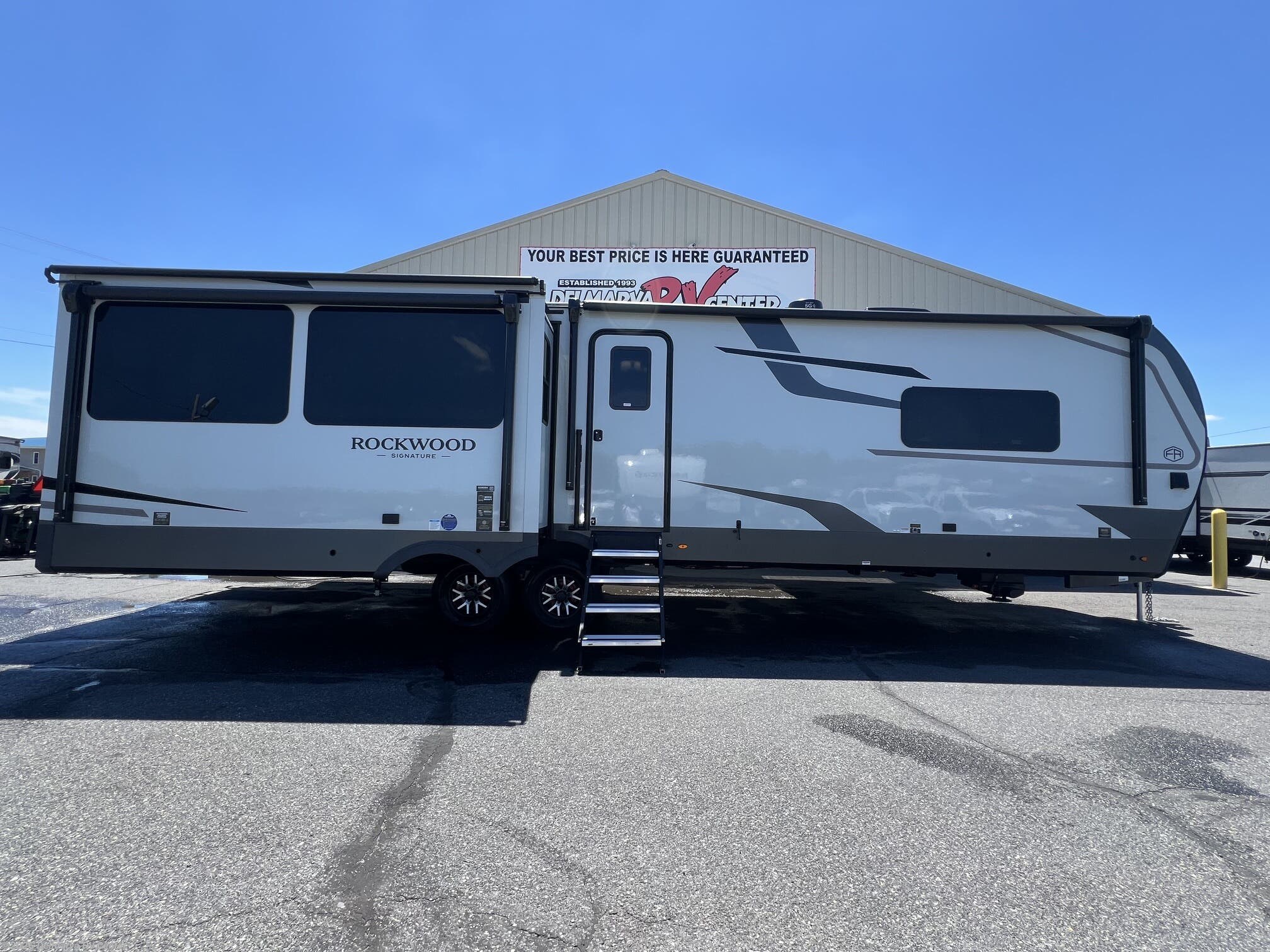 New 2027 Forest River Rockwood Signature 8393RK available in Milford, Delaware