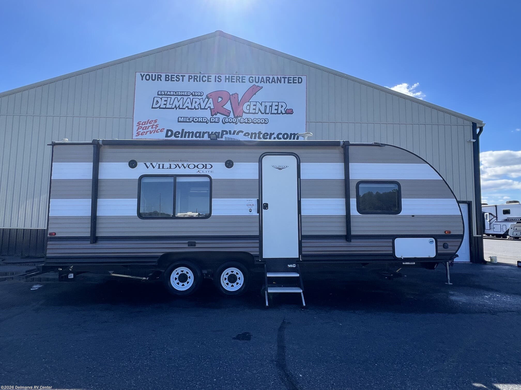 New 2019  Forest River Wildwood X-Lite 241QBXL by Forest River from Delmarva RV Center in Milford, DE