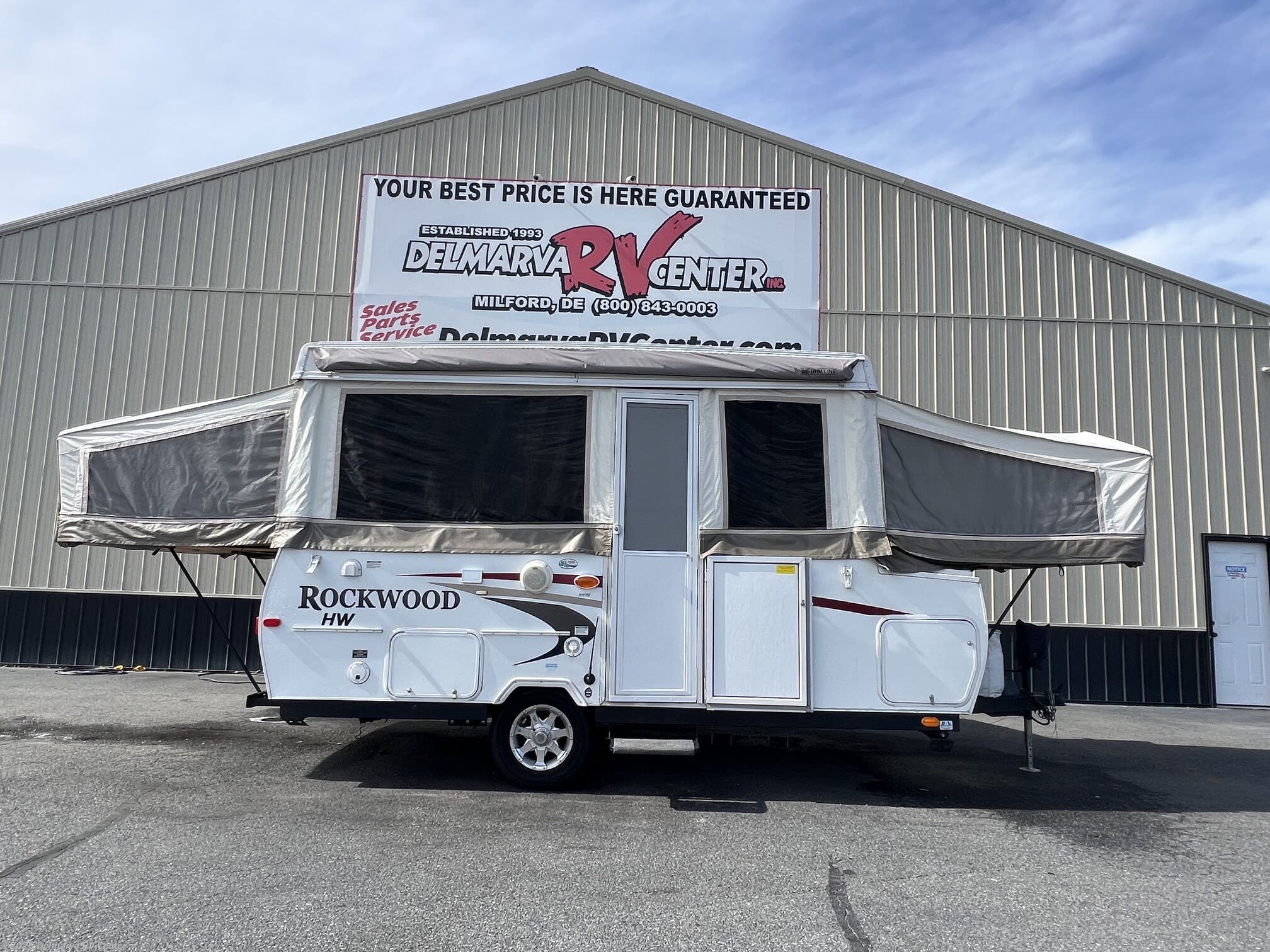 Used 2009 Forest River Rockwood HW258 available in Milford, Delaware