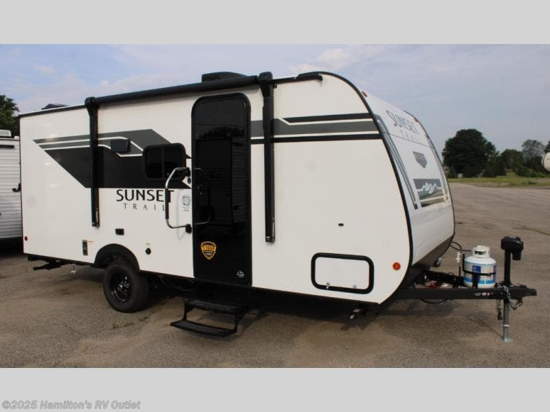 New 2026 CrossRoads Sunset Trail 17BHS available in Saginaw, Michigan