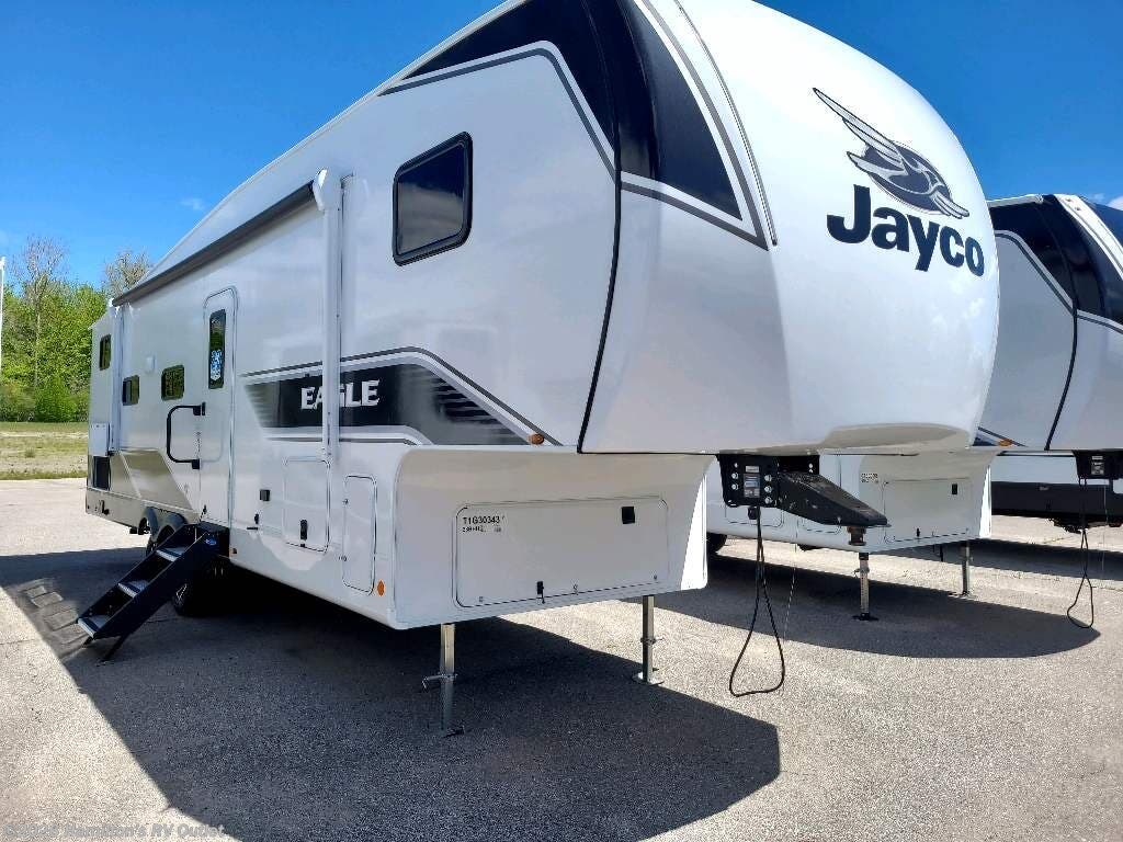 New 2026 Jayco Eagle SLE 28BHU available in Saginaw, Michigan