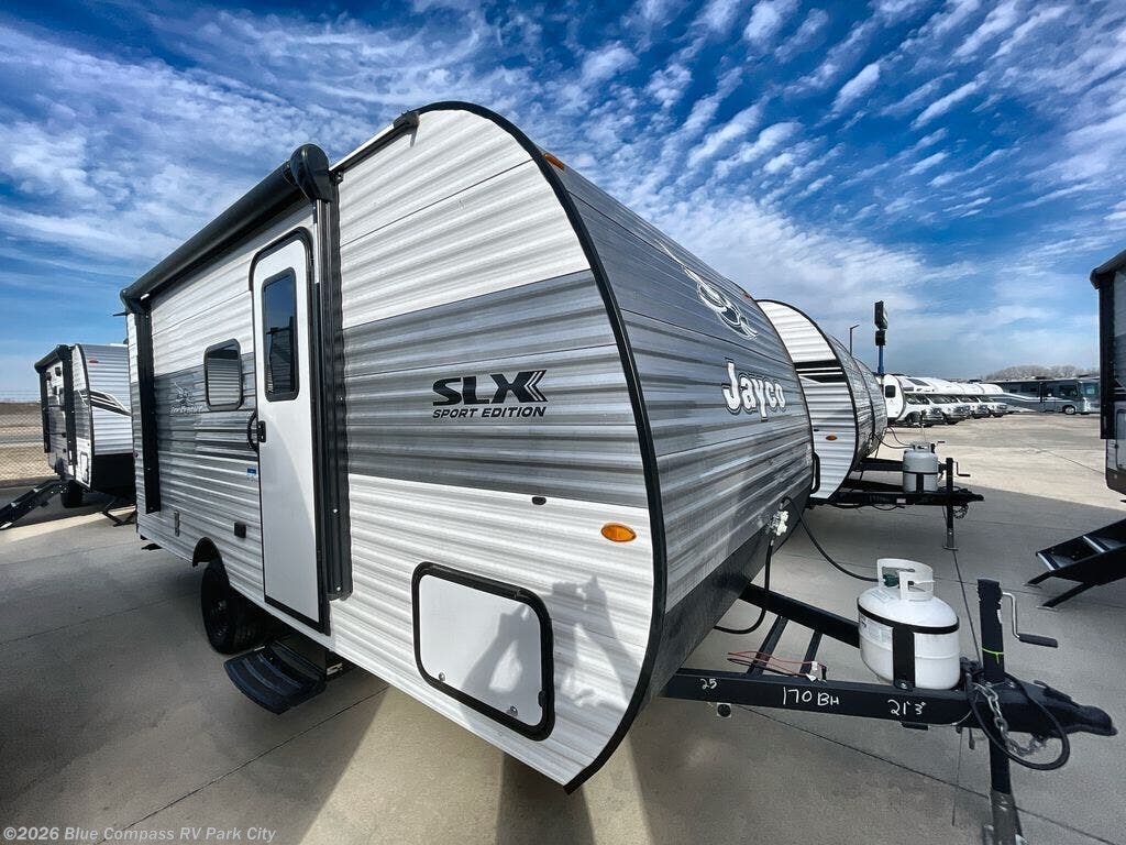 New 2025 Jayco Jay Flight SLX 170BH available in Park City, Kansas