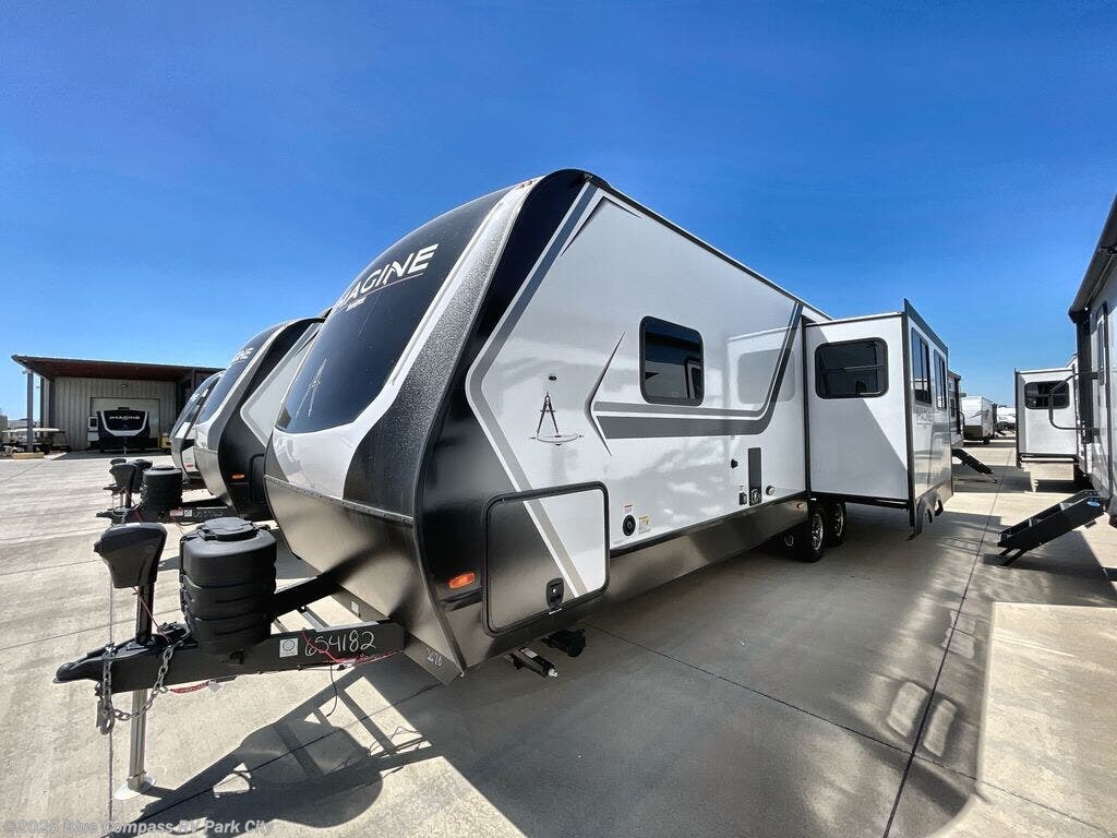 New 2025 Grand Design Imagine 2670MK available in Park City, Kansas