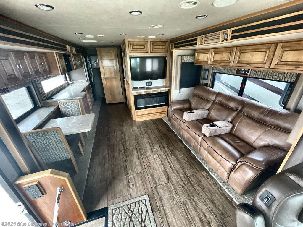 Used 2019 Tiffin Open Road Allegro 34 PA available in Park City, Kansas