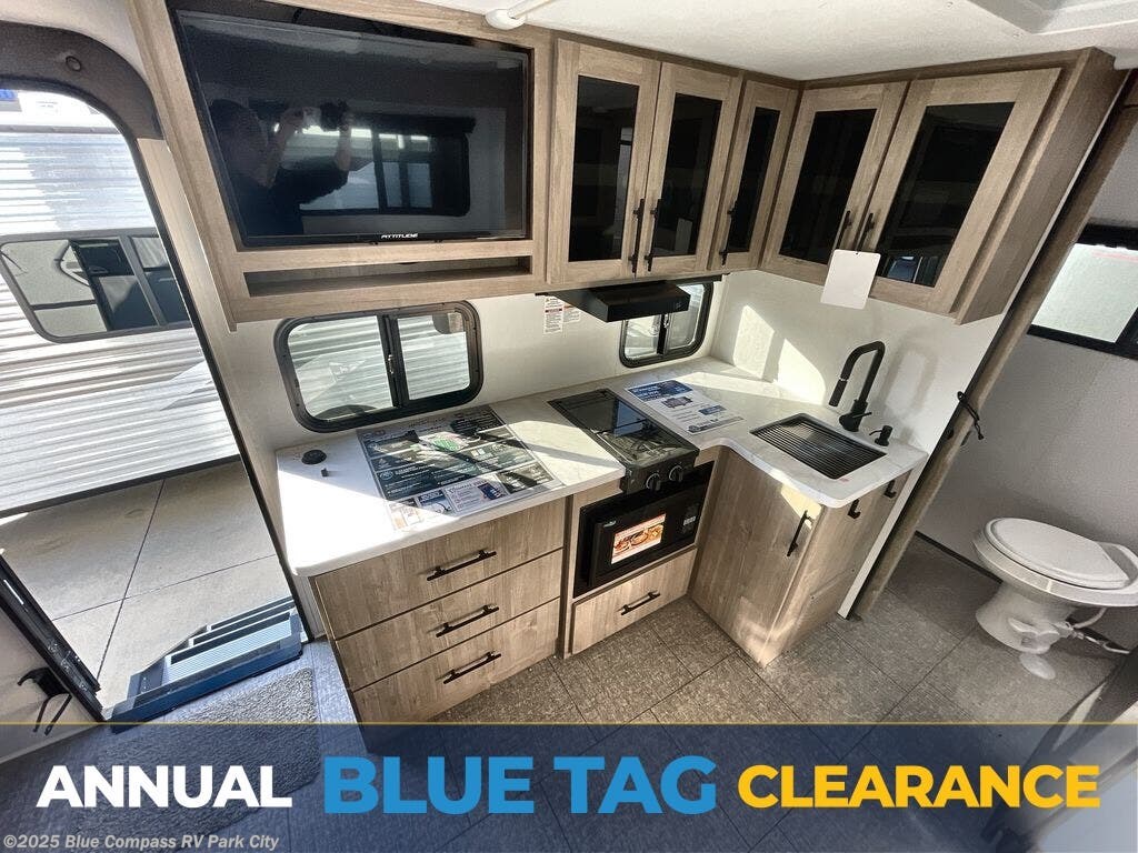 New 2025 Grand Design Imagine AIM 16ML available in Park City, Kansas