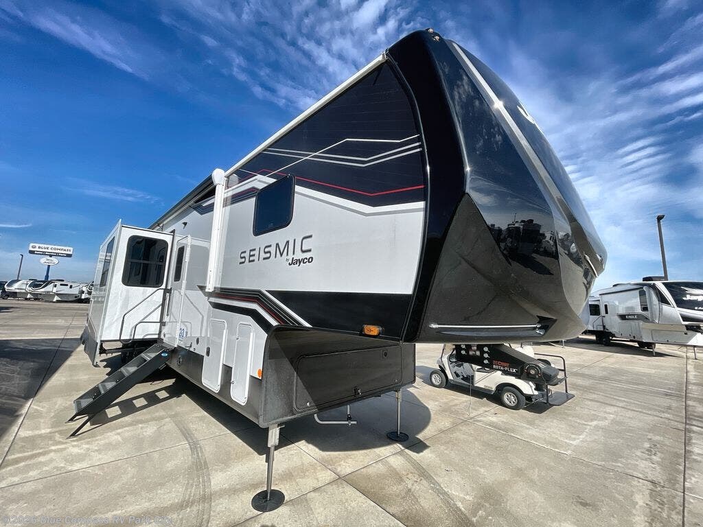 New 2026 Jayco Seismic 399 available in Park City, Kansas