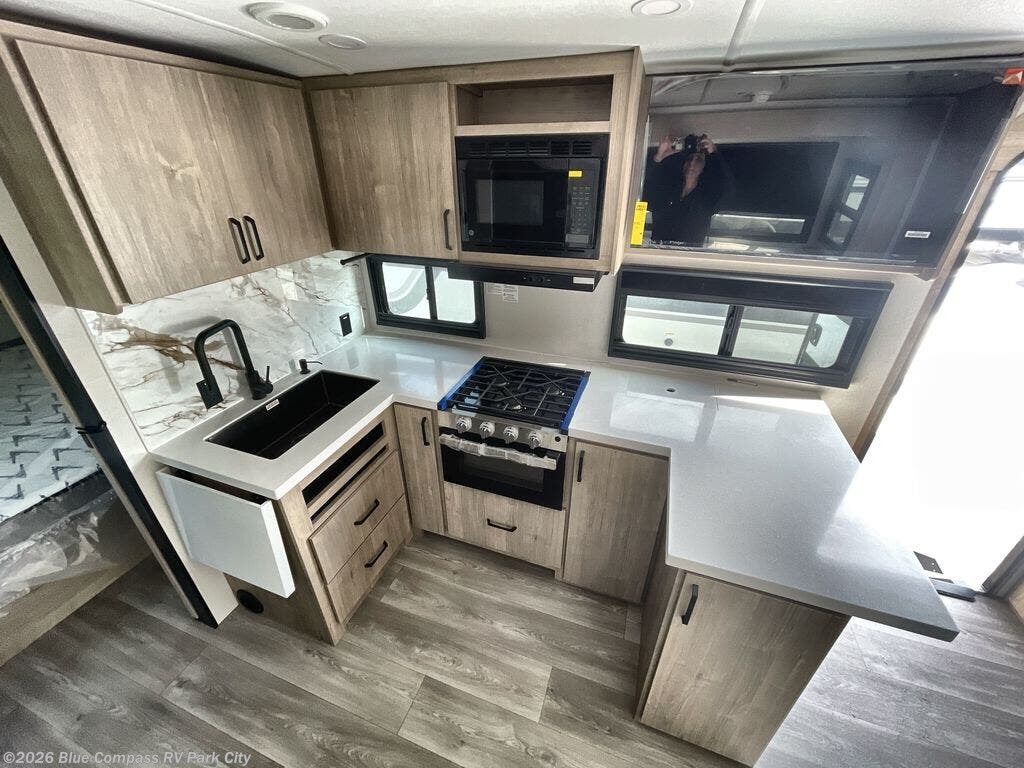 New 2026 Grand Design Imagine 2470BH available in Park City, Kansas