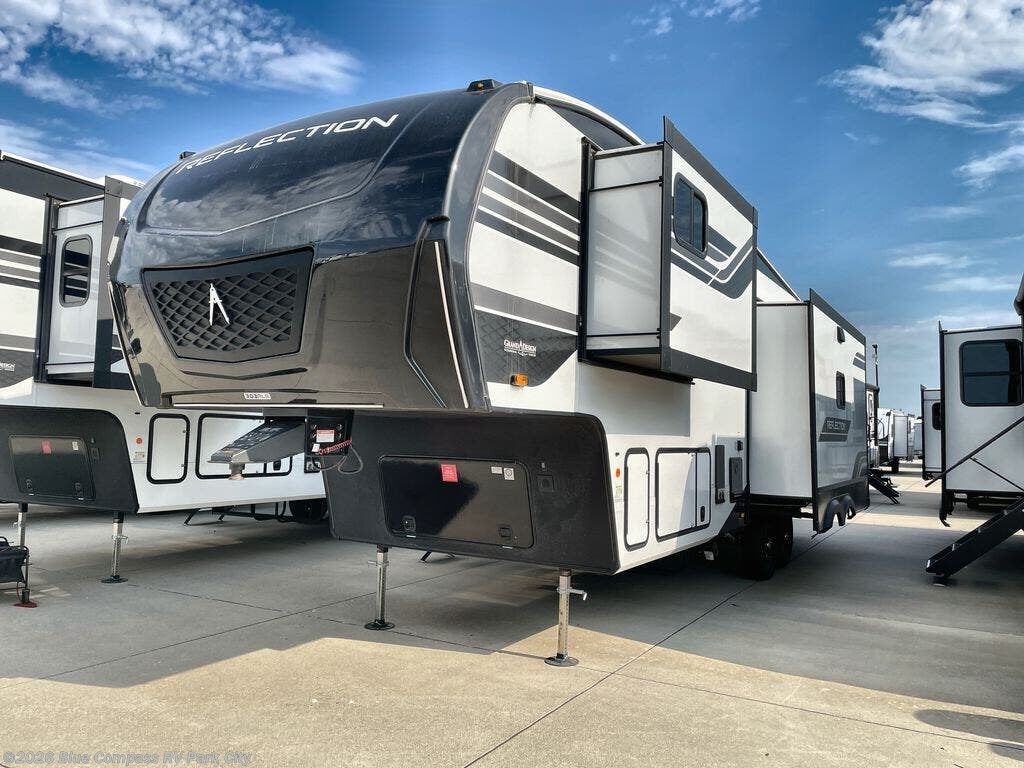 New 2026 Grand Design Reflection 303RLS available in Park City, Kansas