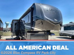 New 2026 Jayco Pinnacle 32RLTS available in Park City, Kansas