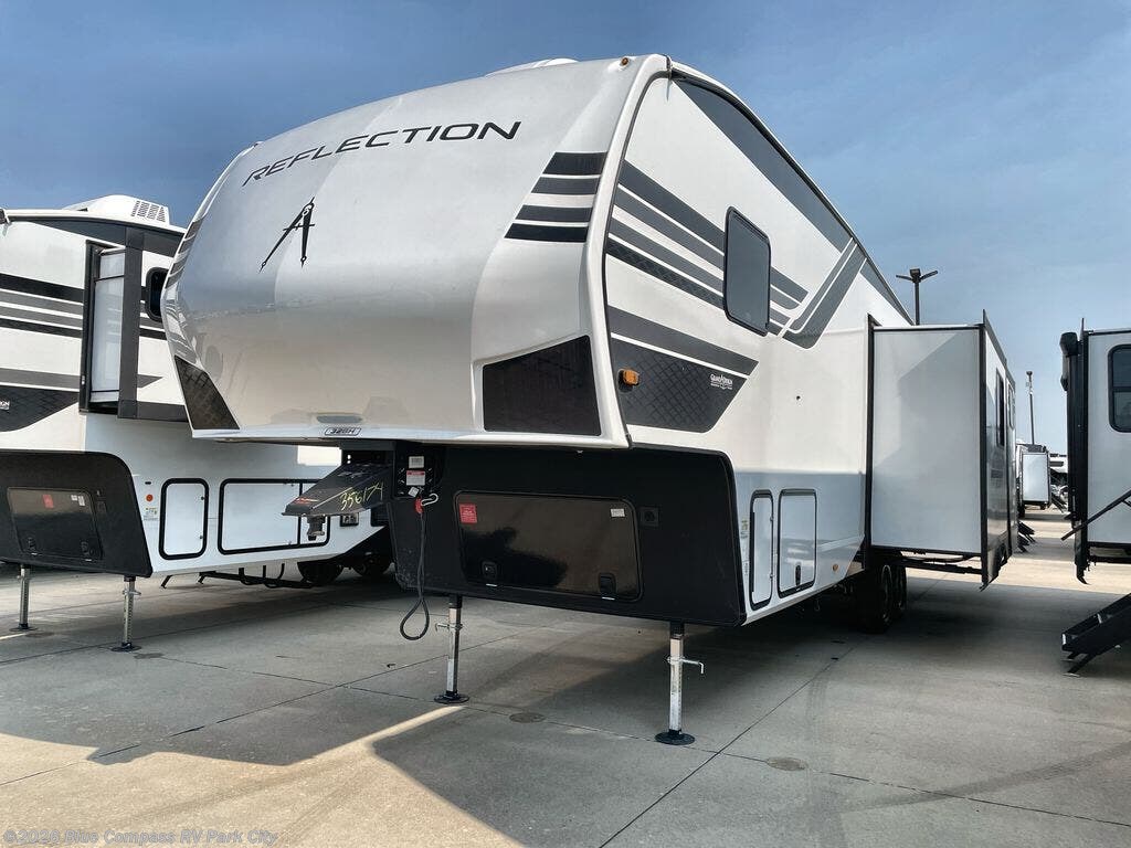 New 2026 Grand Design Reflection 100 Series 32BH available in Park City, Kansas