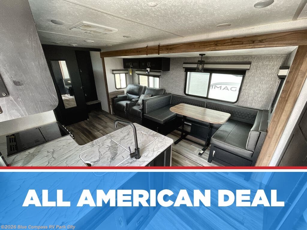 Used 2023 Coachmen Freedom Express Ultra Lite 294BHDS available in Park City, Kansas
