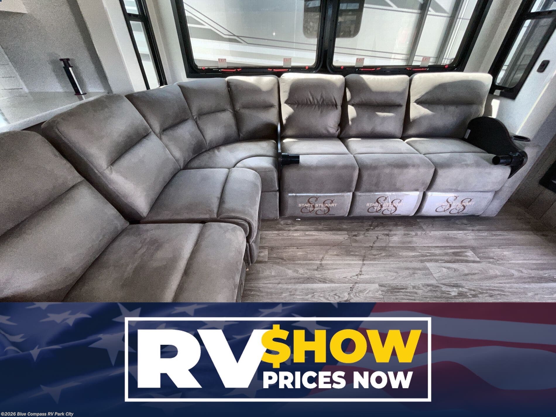 New 2027 Jayco Pinnacle 38FBRK available in Park City, Kansas