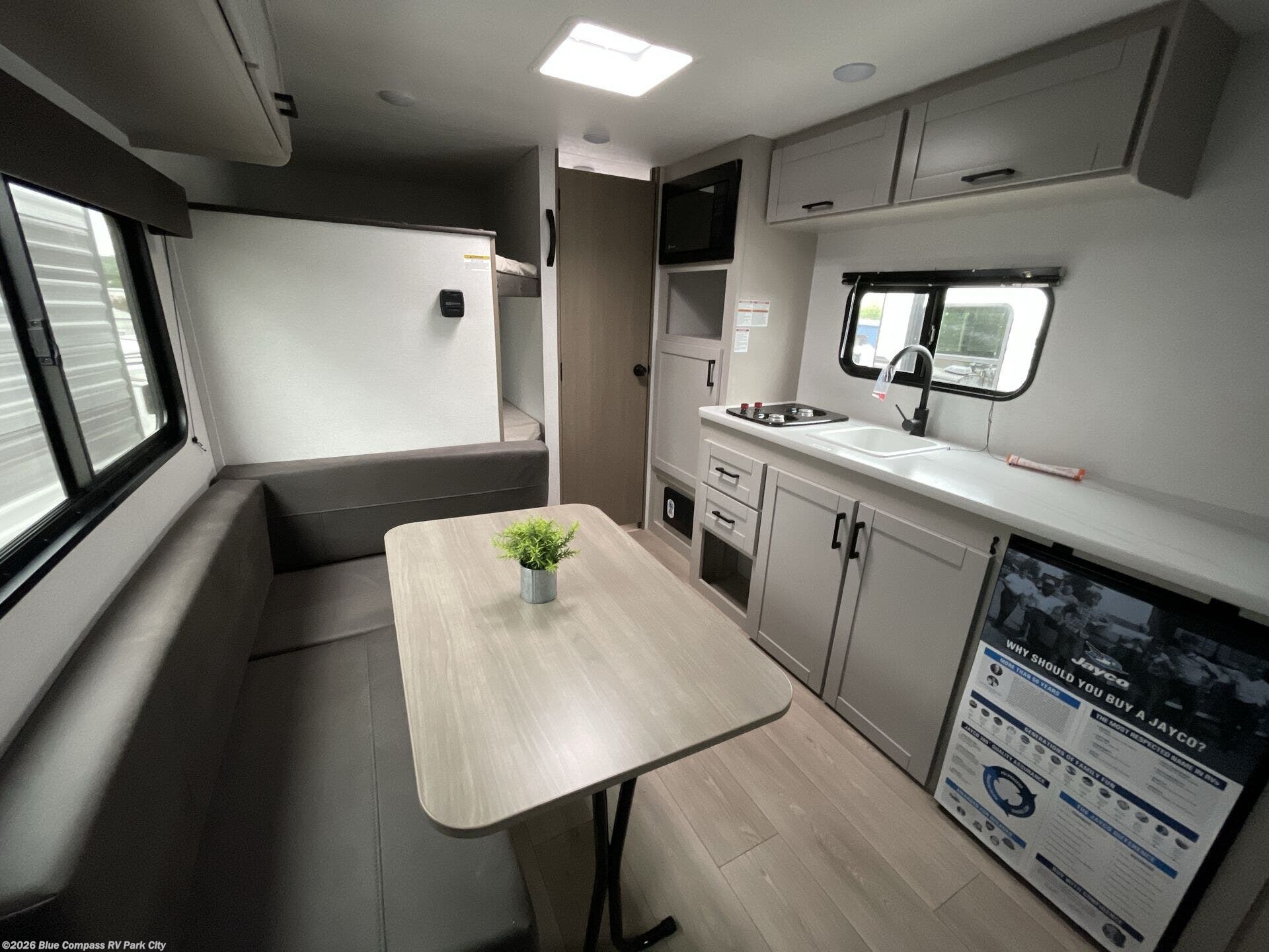 New 2027 Jayco Jay Flight SLX 172DB available in Park City, Kansas