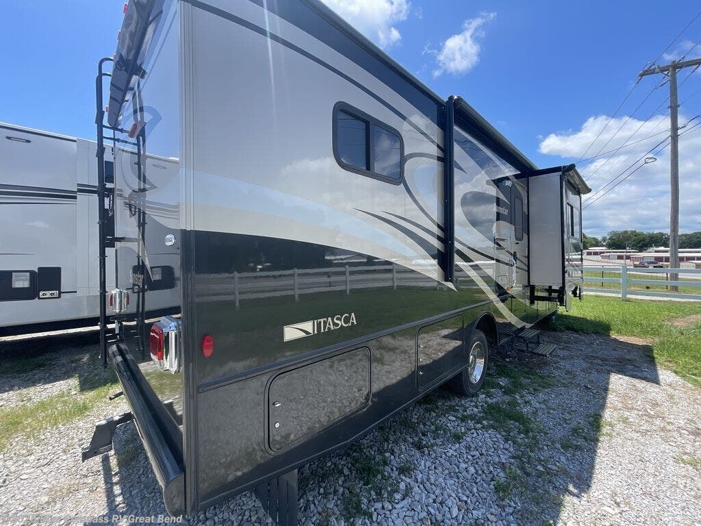 Used 2012 Itasca Sunstar 30t available in Great Bend, Kansas