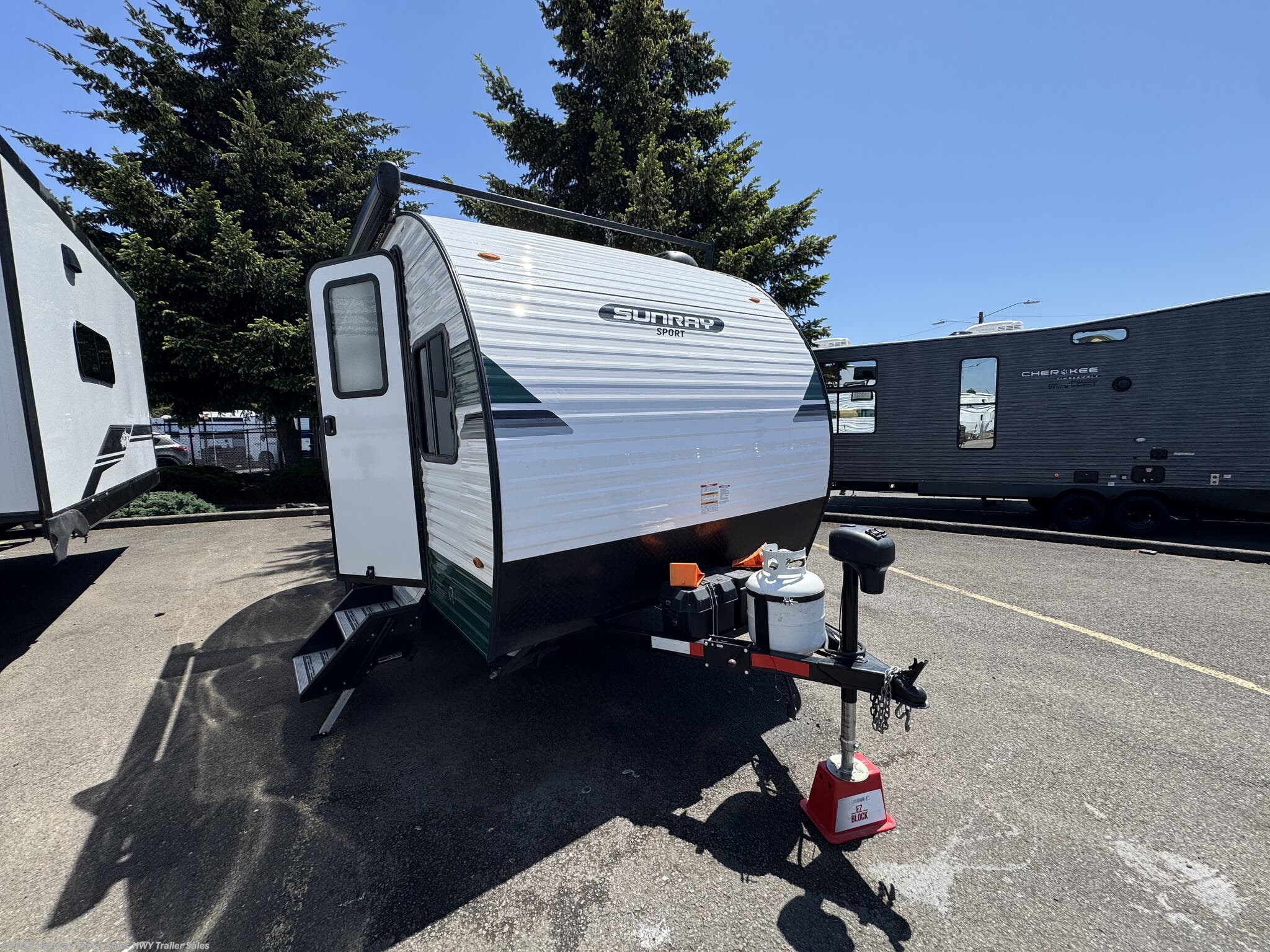 Used 2025 Sunset Park RV SunRay 149 available in Salem, Oregon