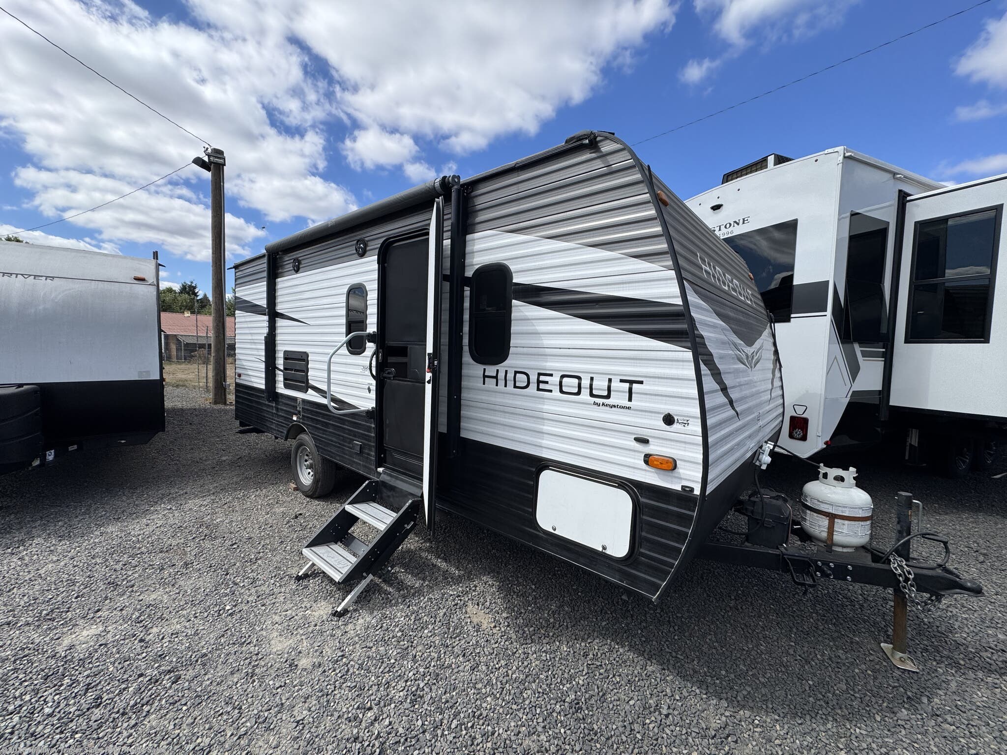 Used 2020 Keystone Hideout LHS 186LHS available in Salem, Oregon
