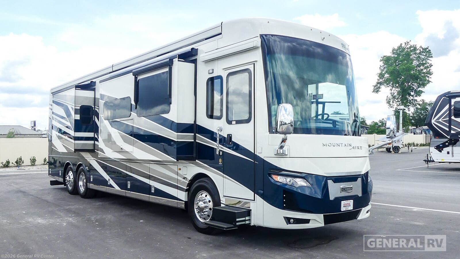 New 2026 Newmar Mountain Aire 4118 available in Winter Garden, Florida