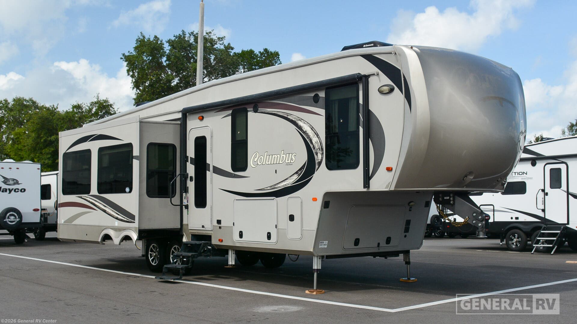 Used 2016 Palomino Columbus 340RK available in Winter Garden, Florida