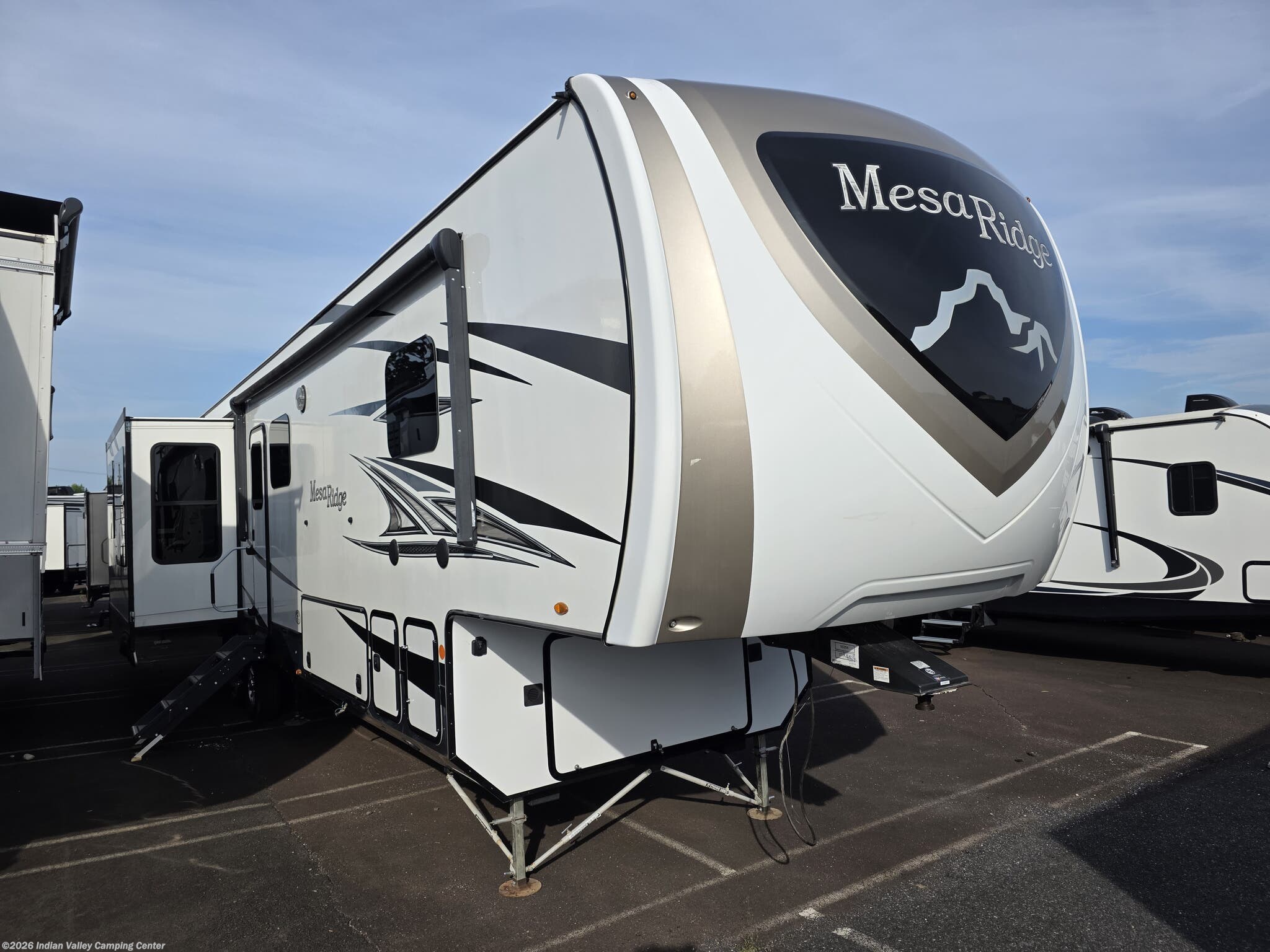Used 2019 Highland Ridge Mesa Ridge MF371MBH available in Souderton, Pennsylvania