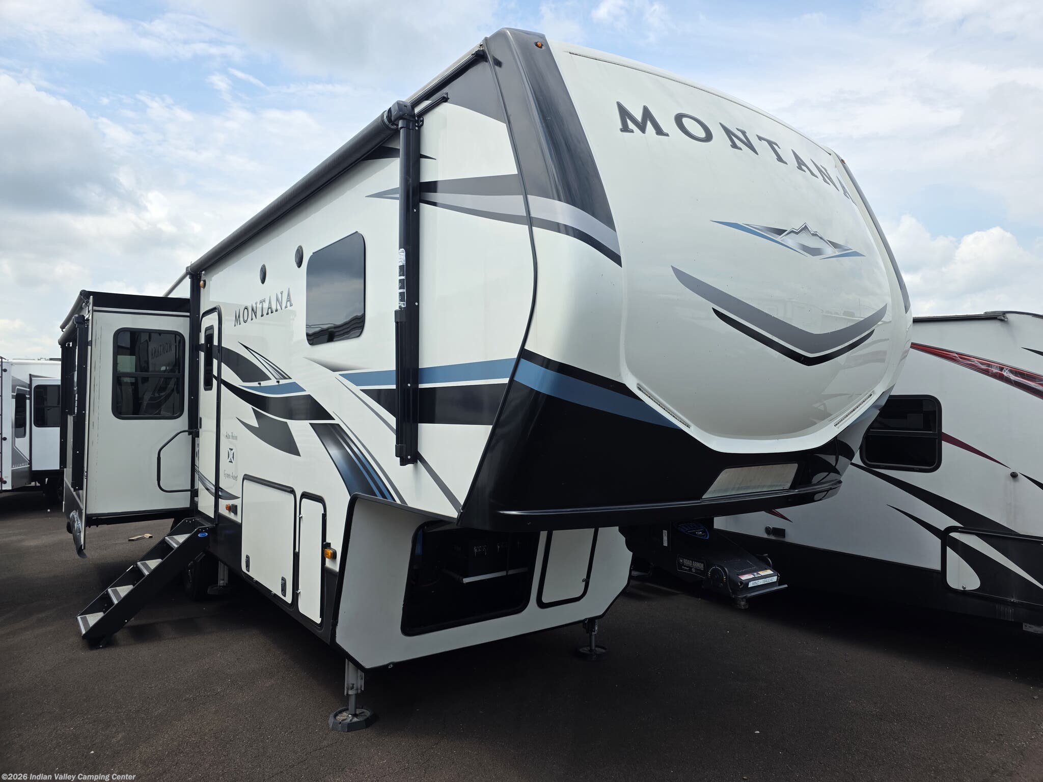 New 2021 Keystone Montana 3121RL available in Souderton, Pennsylvania