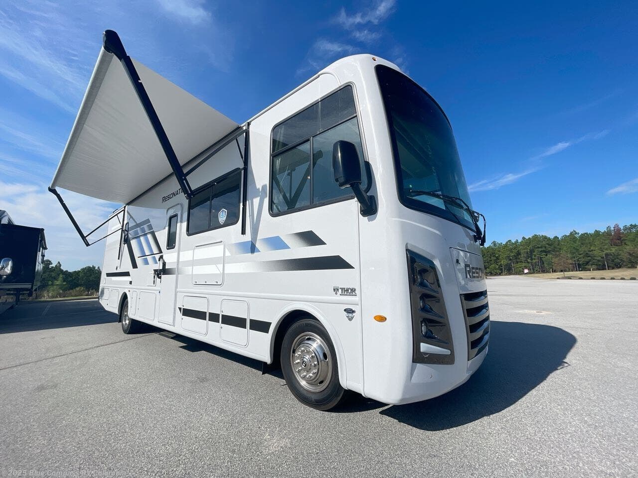 New 2026 Thor Motor Coach Resonate 32B available in Lexington, South Carolina