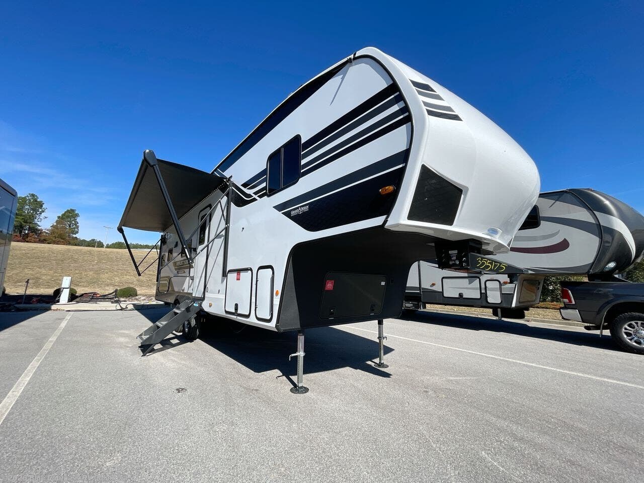 New 2026 Grand Design Reflection 100 Series 27BH available in Lexington, South Carolina
